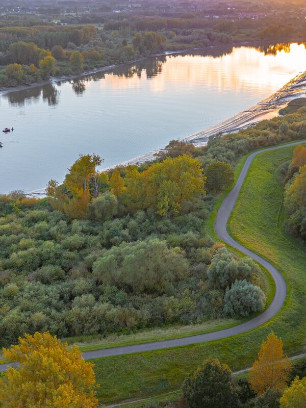 Luchtbeeld van Scheldedijk in Weert